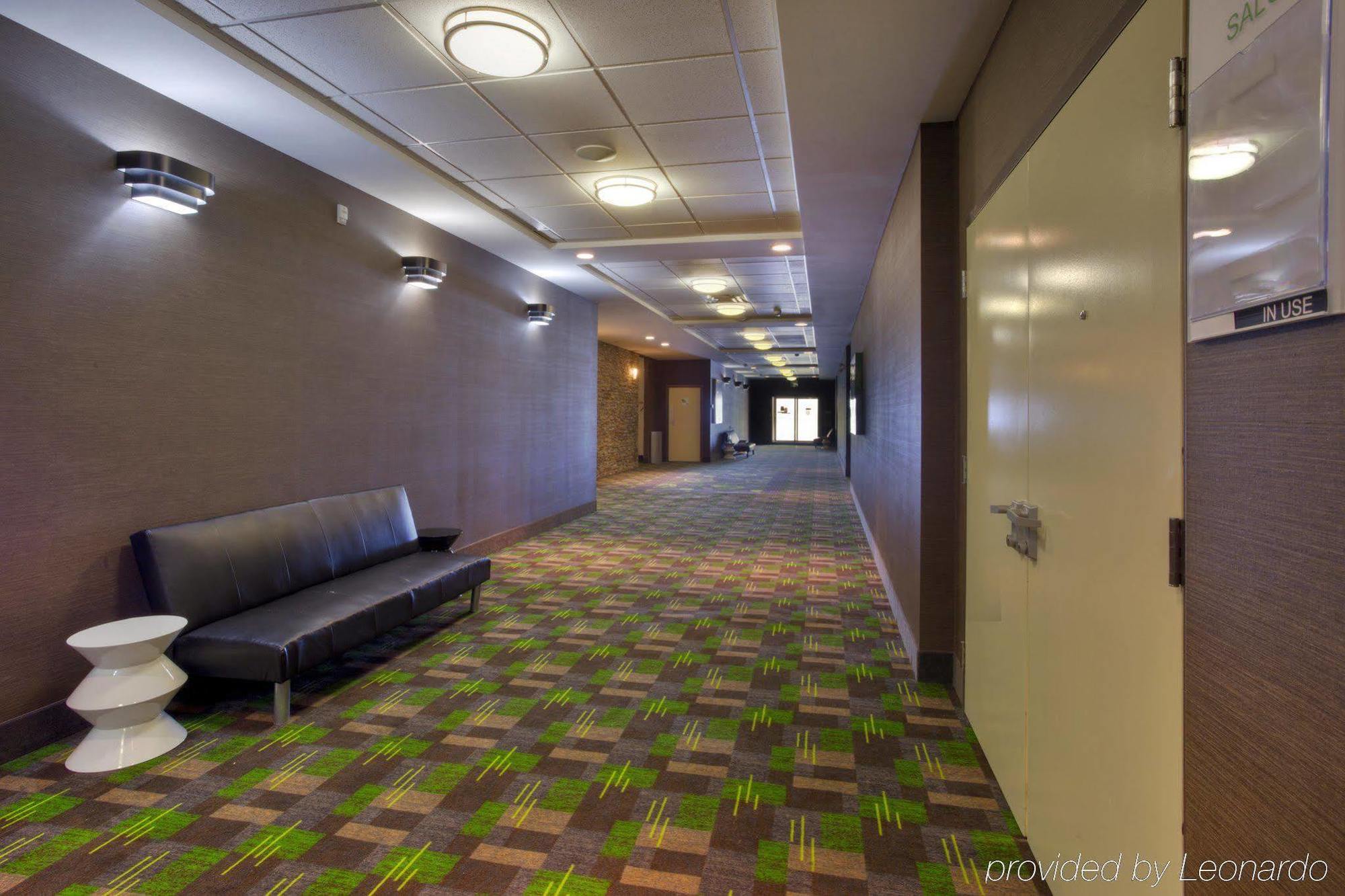 Holiday Inn Express Winnipeg Airport - Polo Park By Ihg Kültér fotó